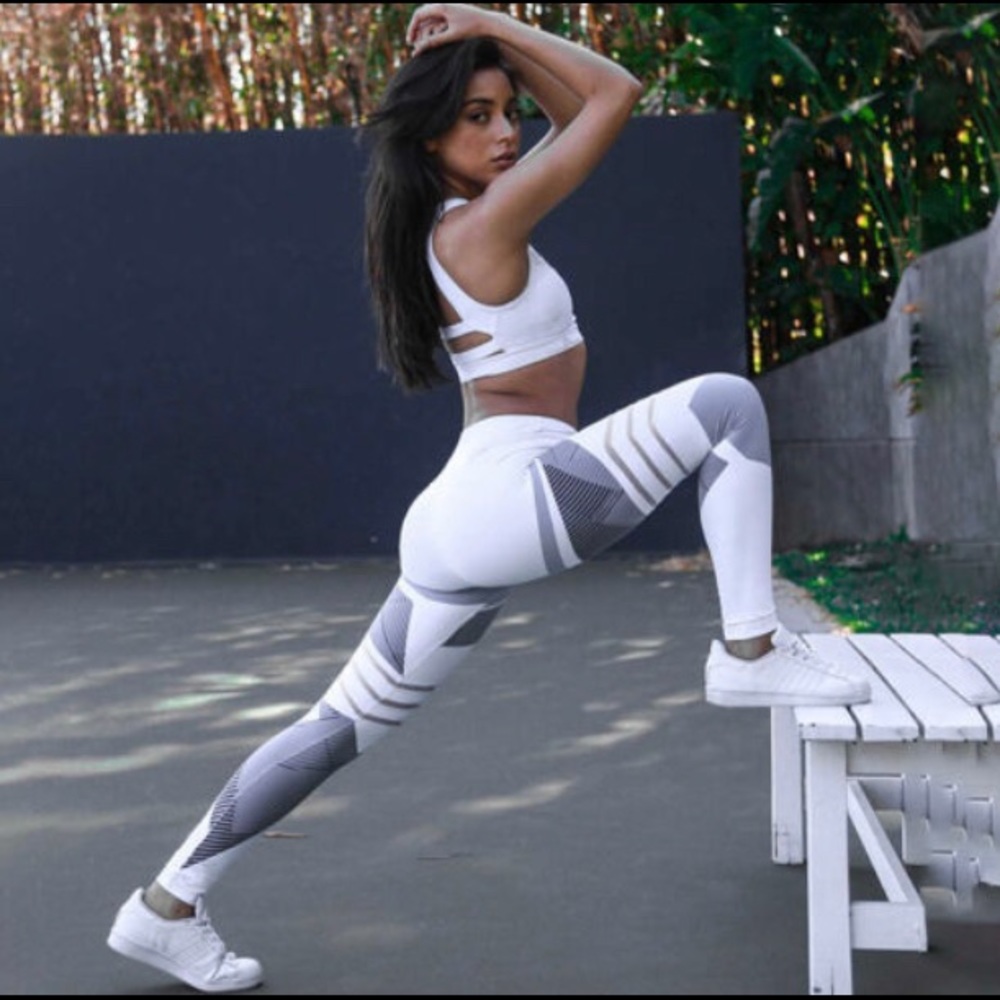 White yoga fitness leggings
